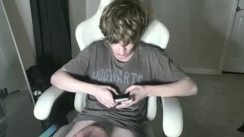 shytwink online show from January 2026 12:37:01 AM