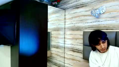 Snapshot of twinslovers_ chatting on November 2025 01:44:02 AM twinslovers_ online show from November 2025 01:44:02 AM