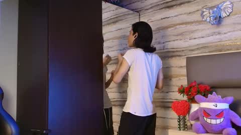 Snapshot of twinslovers_ chatting on February 2026 04:02:01 AM twinslovers_ online show from February 2026 04:02:01 AM