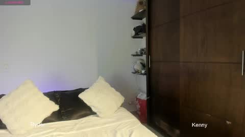 Snapshot of twintease chatting on February 2025 04:10:02 PM twintease online show from February 2025 04:10:02 PM