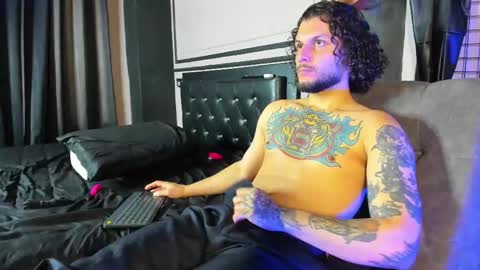 Snapshot of twisted_fantasy_ chatting on March 2025 03:37:01 PM Clio Tadeo online show from March 2025 03:37:01 PM