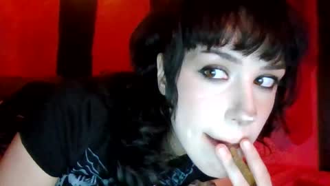 twizzytoxic22 online show from July 2026 04:52:01 AM