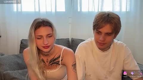 Snapshot of twl8vibe chatting on January 2026 02:30:02 PM Molly and Nick online show from January 2026 02:30:02 PM