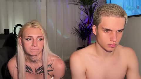 Snapshot of twl8vibe chatting on February 2026 10:50:01 PM Molly and Nick online show from February 2026 10:50:01 PM