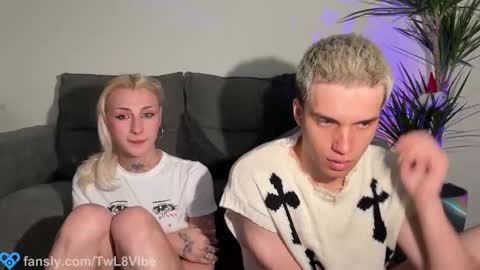 Snapshot of twl8vibe chatting on February 2026 04:40:02 PM Molly and Nick online show from February 2026 04:40:02 PM