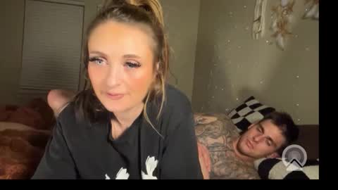 Twofreaksandacam online show from February 2026 06:03:02 AM