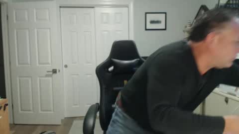 Snapshot of twopeopleinlove chatting on October 2025 09:54:01 AM Twopeopleinlove online show from October 2025 09:54:01 AM