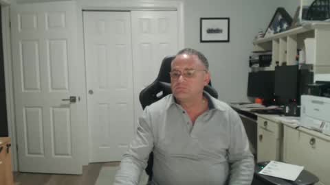 Snapshot of twopeopleinlove chatting on November 2025 11:10:01 AM Twopeopleinlove online show from November 2025 11:10:01 AM