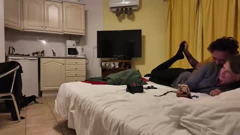 Snapshot of twowithoutfilter chatting on November 2025 06:39:01 PM twowithoutfilter online show from November 2025 06:39:01 PM