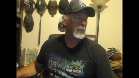 Snapshot of txlobo60 chatting on April 2026 09:31:01 PM txlobo60 online show from April 2026 09:31:01 PM