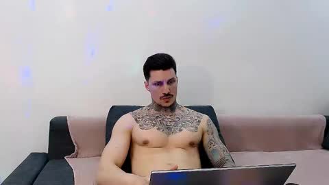 tyagodoll online show from December 2024 10:00:01 PM