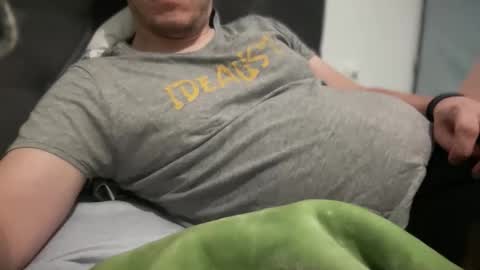 Snapshot of tyber87 chatting on October 2025 08:00:02 PM Padrynhyo online show from October 2025 08:00:02 PM