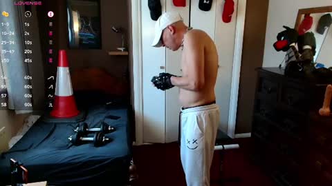 Snapshot of tye_upgood chatting on July 2026 01:10:02 PM Tye Upgood online show from July 2026 01:10:02 PM