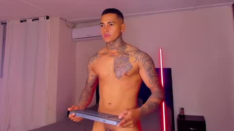 tyler_bell_ online show from March 2026 08:26:33 AM