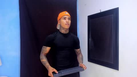 tyler_bell_ online show from May 2026 03:14:02 AM