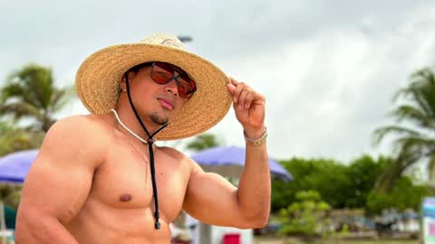 tyler_hank1 online show from February 2025 03:09:02 PM