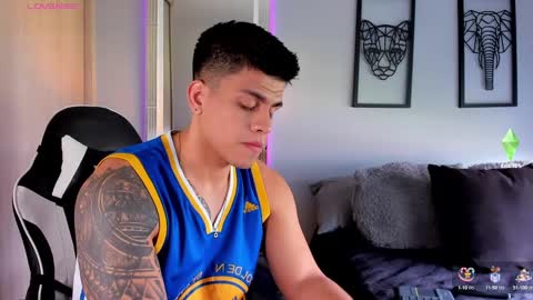 Snapshot of tyler_muscle chatting on January 2025 02:35:02 PM David online show from January 2025 02:35:02 PM