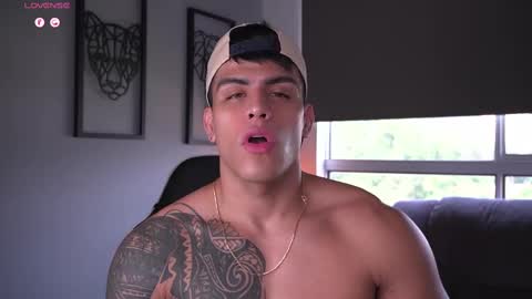 Snapshot of tyler_muscle chatting on September 2025 02:09:02 PM David online show from September 2025 02:09:02 PM