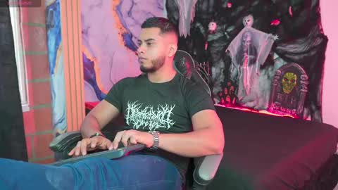 Tyler online show from October 2025 07:56:01 PM