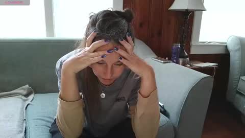 Snapshot of tylersands chatting on November 2025 01:21:02 PM Tyler Sands online show from November 2025 01:21:02 PM