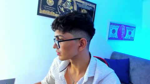   online show from December 2024 03:01:02 AM