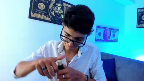   online show from December 2024 06:37:02 AM