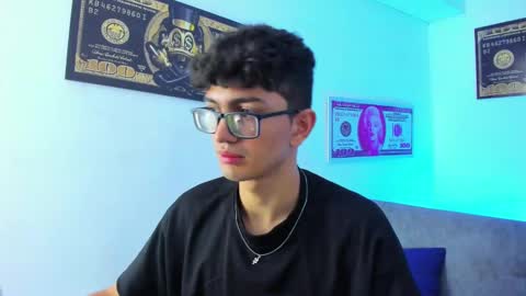   online show from January 2025 03:01:02 AM