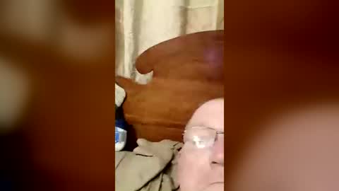 Snapshot of tyluroop chatting on July 2026 04:04:02 AM tyluroop online show from July 2026 04:04:02 AM