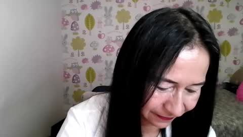 Tyna online show from April 2026 06:03:02 PM