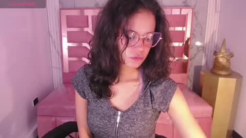 TYNA  online show from January 2025 05:44:01 PM