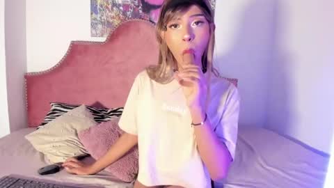 Tyra pretty Honey online show from June 2026 08:34:02 PM