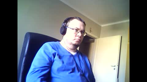 Snapshot of tyradi1991 chatting on December 2024 11:43:02 AM tyradi1991 online show from December 2024 11:43:02 AM