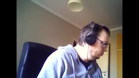 Snapshot of tyradi1991 chatting on February 2025 02:40:01 PM tyradi1991 online show from February 2025 02:40:01 PM