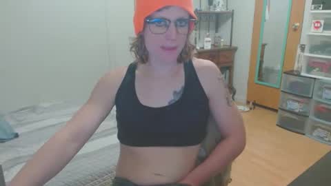 Snapshot of tyyyler93 chatting on February 2025 04:15:01 AM TylerAlternative online show from February 2025 04:15:01 AM