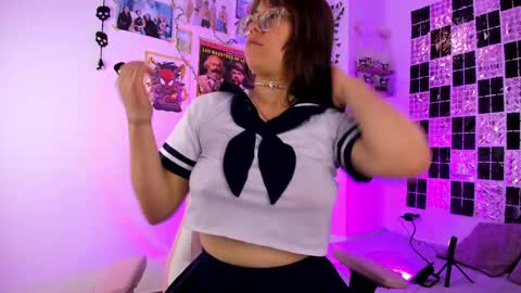 uchikydoll online show from April 2026 04:12:01 PM