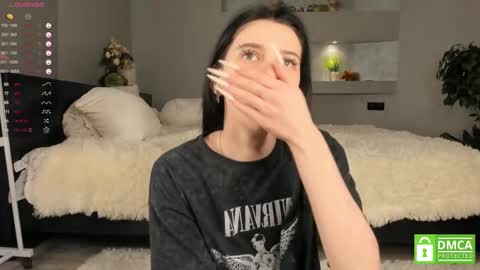 Lili online show from February 2025 04:57:01 PM