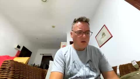 Snapshot of ueberdruck01 chatting on October 2025 10:44:01 PM ueberdruck01 online show from October 2025 10:44:01 PM