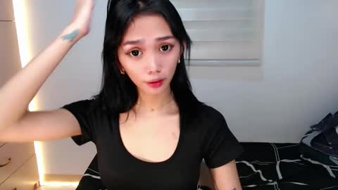 Snapshot of ughliah chatting on September 2025 12:01:02 AM urbbgirl alliah online show from September 2025 12:01:02 AM