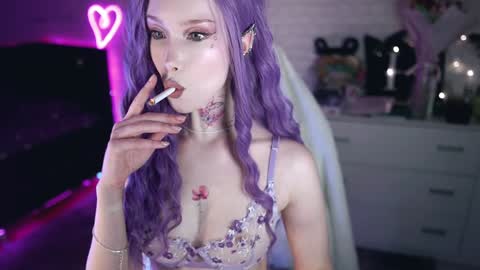 Snapshot of uindi chatting on January 2025 04:16:01 PM Izzy online show from January 2025 04:16:01 PM