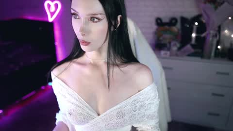 Snapshot of uindi chatting on January 2025 10:39:02 AM Izzy online show from January 2025 10:39:02 AM