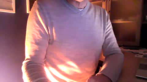 Snapshot of ukshowall chatting on January 2025 04:56:02 PM mark online show from January 2025 04:56:02 PM