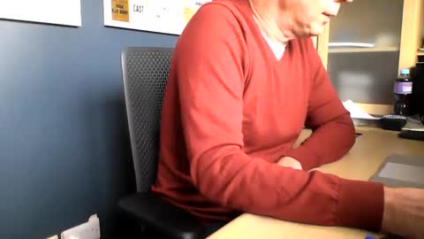 Snapshot of ukshowall chatting on September 2025 11:35:01 AM mark online show from September 2025 11:35:01 AM