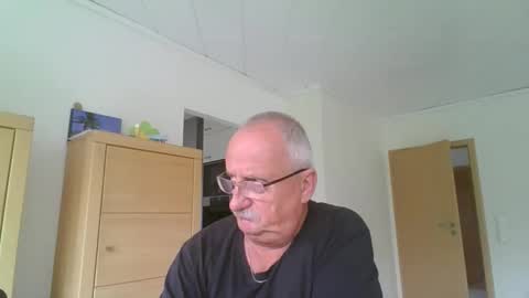Ulrich online show from May 2026 09:25:02 AM