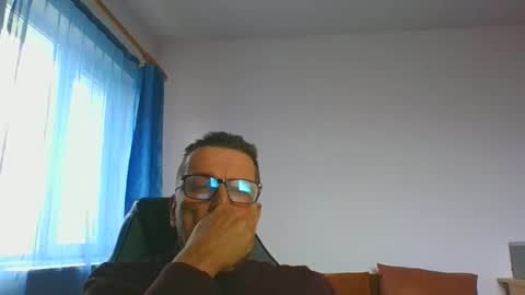 ulmeni4 online show from December 2024 09:33:01 AM