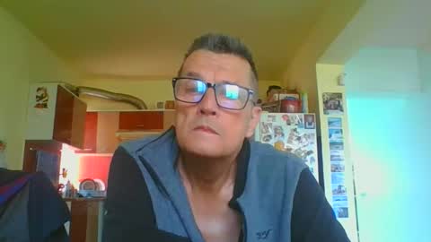 ulmeni4 online show from April 2026 07:42:01 AM