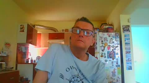 Snapshot of ulmeni4 chatting on June 2026 07:39:01 AM ulmeni4 online show from June 2026 07:39:01 AM