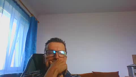 Snapshot of ulmeni4 chatting on July 2026 11:03:02 AM ulmeni4 online show from July 2026 11:03:02 AM