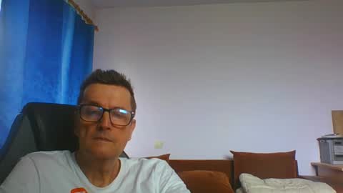 Snapshot of ulmeni4 chatting on July 2026 11:38:02 AM ulmeni4 online show from July 2026 11:38:02 AM