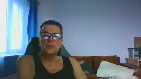 ulmeni7 online show from December 2025 12:10:01 PM