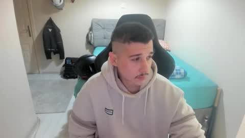 hi im mike tyson -  online show from November 2025 04:16:02 PM